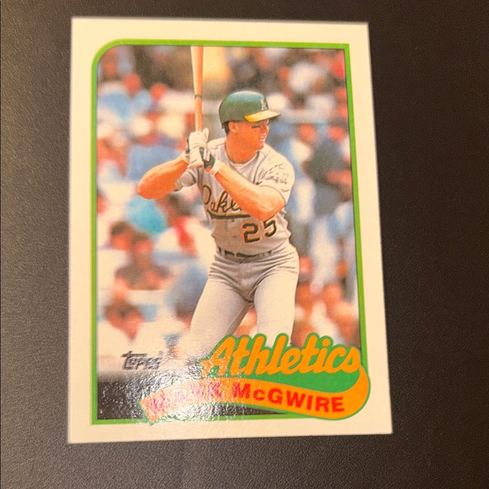 Topps 1988 Mark McGwire B.Ball Card #70 Wrong Weight & Pink Mark above M in Mark
